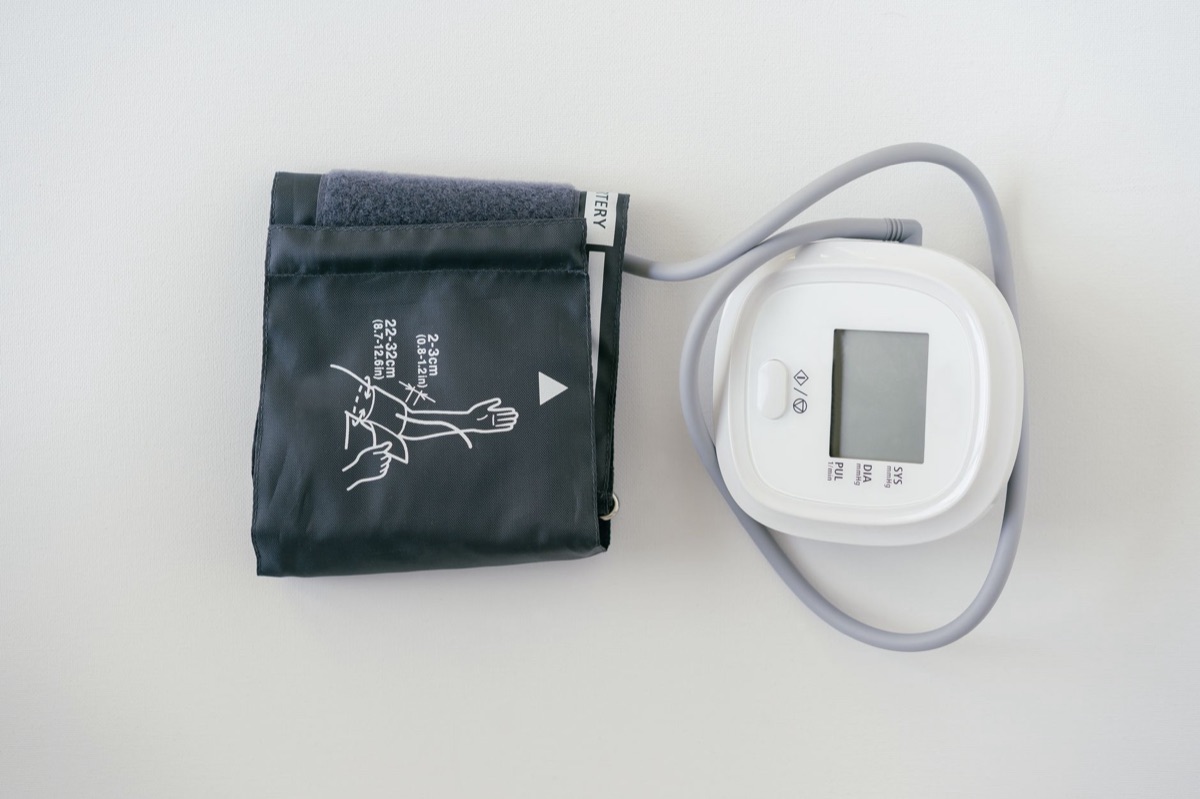 Health monitor device with heart rate and activity tracking